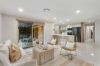 Luxurious Family Oasis on 809m² in Prestigious Benowa Waters
