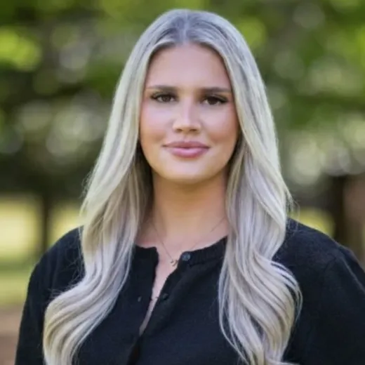 Isabella McCourt - Real Estate Agent at Ray White Pittwater Property - MONA VALE