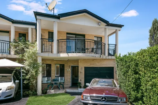Solid Full-Brick Duplex in Prime Mount Lewis Pocket