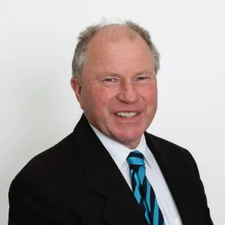 Andrew  Bennett - Real Estate Agent