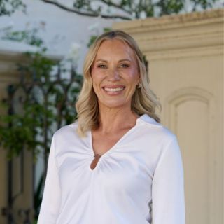 Kelly Curran - Real Estate Agent