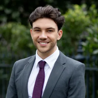 Taylor Sims - Real Estate Agent