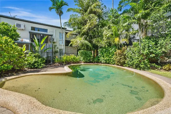 Spacious 2 Bedroom Renovator Ground Floor Unit