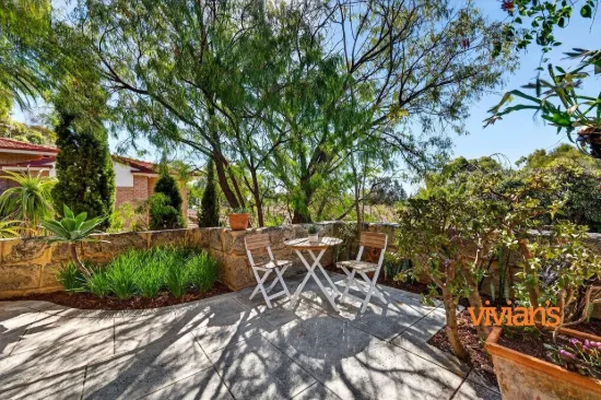 STYLISH, RENOVATED AND NORTH FACING