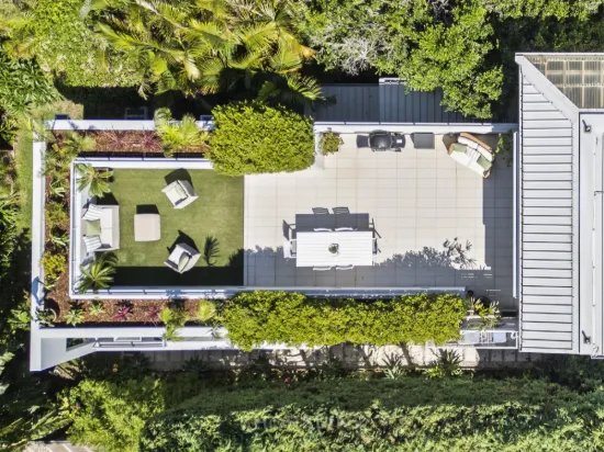 Expansive Penthouse Luxury, Beach Bliss Days