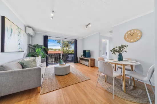 City-Fringe Living!