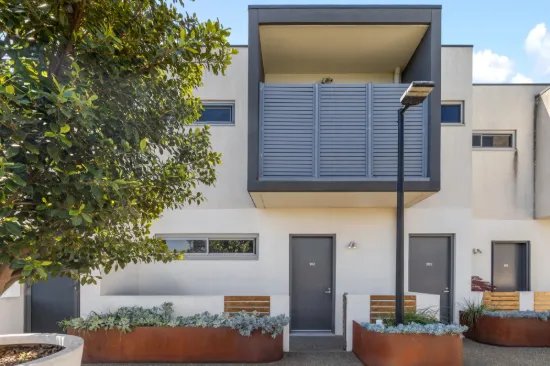 North-Facing Designer Apartment with Private Courtyard in Boutique 'Insignia' Living