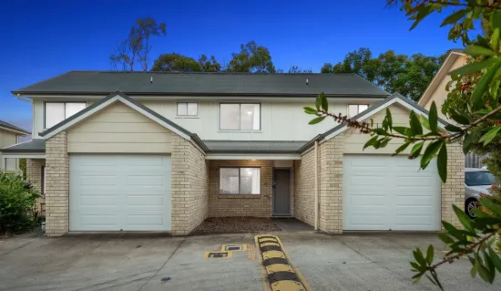 Contemporary Comfort, Space & Style in a Vibrant Setting