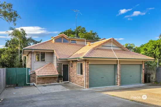 Spacious Executive Townhouse in Boutique Complex of Just Four