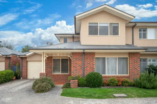 Stylish & Low-Maintenance Living in a Prime Gisborne Location!