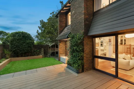 Spacious and stylish double-brick townhouse entertainer
