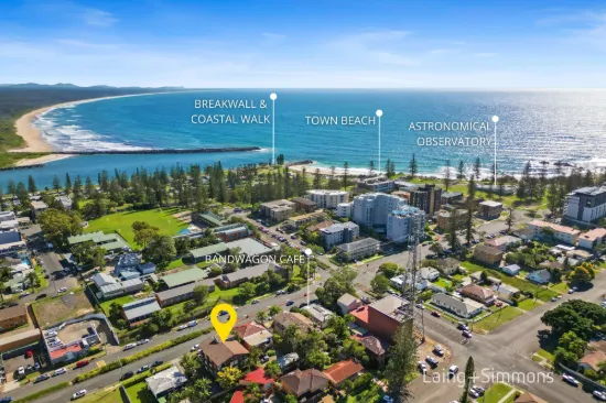 Spacious North-Facing Apartment - Walk to Beach & Town