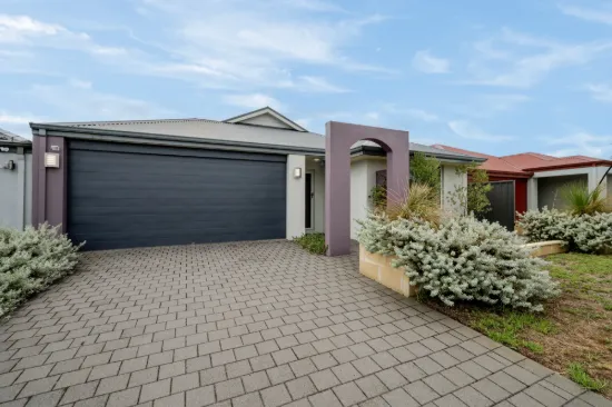 A wonderful place to call home - Spacious 4 Bedroom, 2 Bathroom Family Home