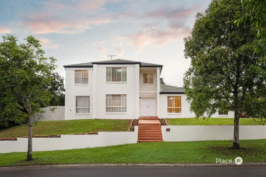 Spacious Family Home in the Mansfield School Catchments