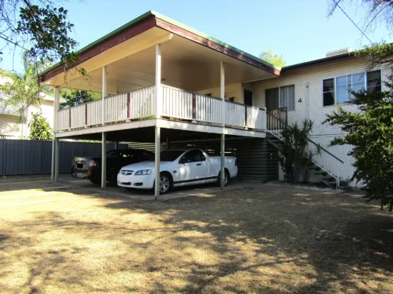 IMPRESSIVE DECK - 888 SQM FREEHOLD BLOCK - LARGE AIR CONDITIONED ROOM UNDERNEATH