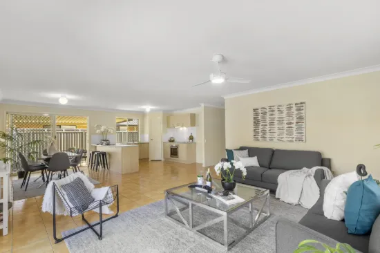Large Family Living in a Peaceful Redcliffe Cul-de-Sac