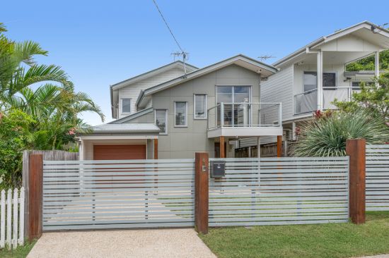 Low Maintenance.  The Perfect Downsizer Retreat. Walk to Dining, Events & Cafes.