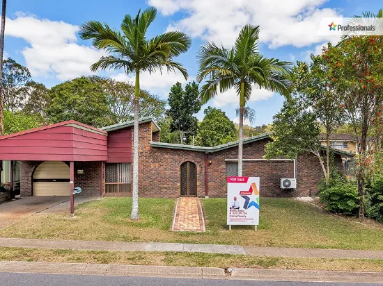 Family home in the heart of Ferny Grove!!!