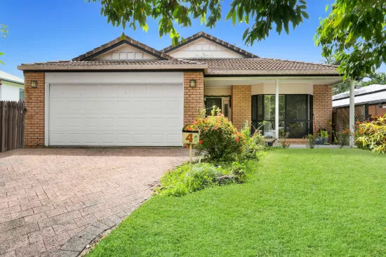 LOCATION & LIFESTYLE PERFECT - GORGEOUS FOREST GARDENS FAMILY HOME
