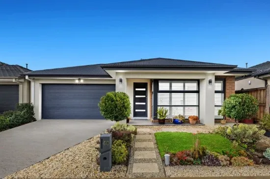 Contemporary Family Living in the Heart of Clyde