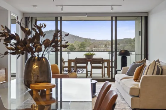 Luxurious Living in Premium Precinct