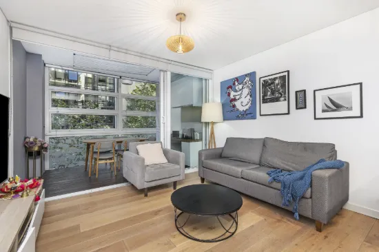 Stylish apartment living with exceptional convenience 