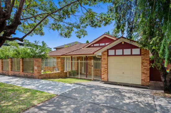 QUALITY LOW MAINTENANCE LIVING IN A POPULAR POSITION - OPEN TO VIEW FRIDAY 5.45 TO 6.30PM AND SATURDAY 12 TO 12.30PM