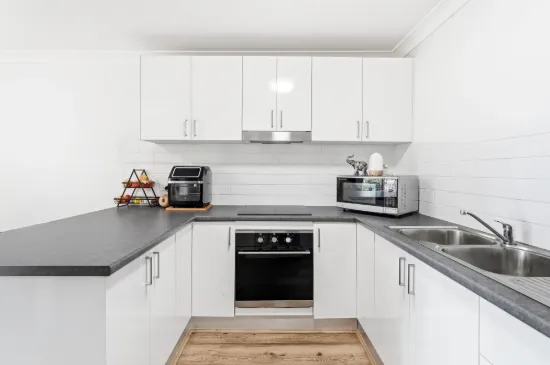 FULLY RENOVATED | OVER-SIZED APARTMENT!