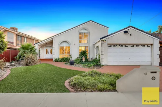 Impressive Double-Storey Living with Endless Entertaining Options!!!