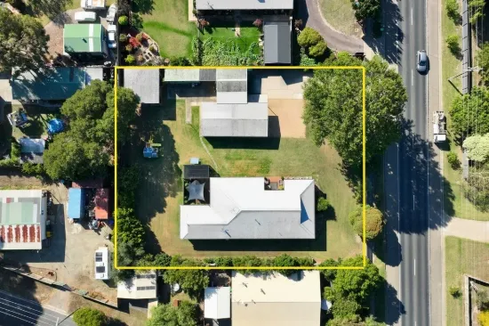 Expansive Family Living on a Substantial Bittern Allotment with Versatile Studio and Extensive Parking 