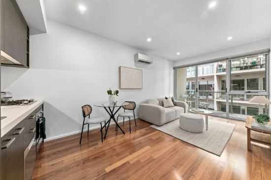 20% Larger Than Most  Oversized One-Bedroom with Rare Second Living Zone - Golden Triangle Living on the Thornbury Border