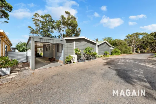 An easy-care coastal cabin in Aldinga Beach Caravan Park