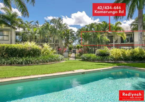 Pool Frontage - Top Floor Resort Style Apartment!