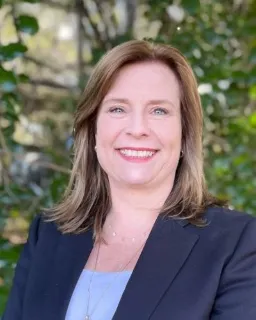 Samantha Scott - Real Estate Agent
