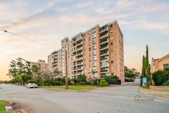 Spacious 3-Bedroom Apartment | Light-Filled Living | Prime Glendalough Location