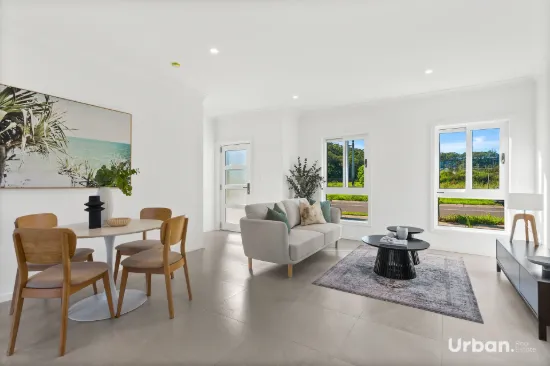 Stylish Family Living in Tullimbar