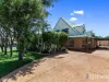 Charming & Unique Coastal Retreat in Beautiful Hervey Bay