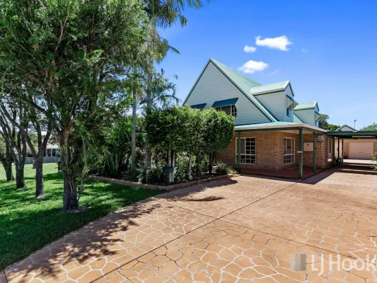 Charming & Unique Coastal Retreat in Beautiful Hervey Bay