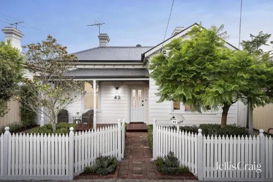 Elegant Edwardian Living with Versatile Studio and Family Appeal