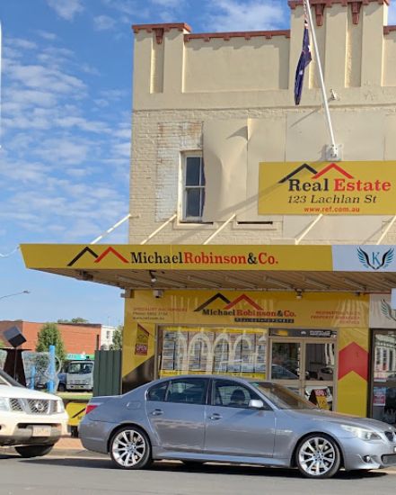 Michael J Robinson & Co - FORBES - Real Estate Agency