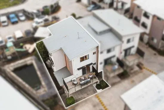 Modern 4-Bedroom Townhouse Living in the Heart of Underwood