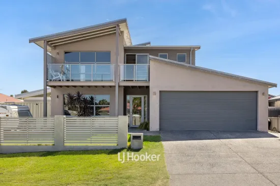 Family Sanctuary with Beautiful Estuary Views