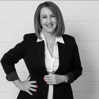 Gina Buckle - Real Estate Agent