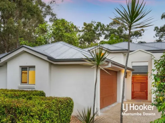 RIVERSIDE LIFESTYLE IN A PRIVATE GATED ESTATE!