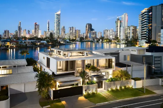 Breathtakingly Bold Architectural Icon on Main River
