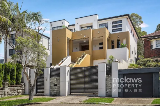 Expansive Dual-Frontage Full-Brick Masterpiece Offering Unrivalled Scale and Multi-Generational Flexibility