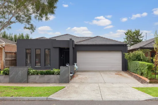 Family Living in a Premium Laurimar Setting