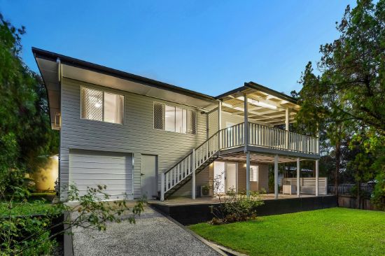 ENTERTAINER'S DELIGHT WITH DUAL LIVING