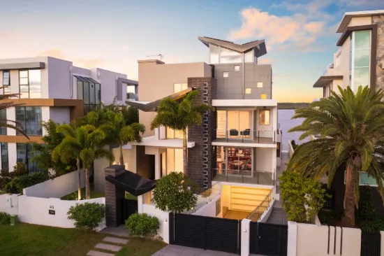 Five-Level Waterfront Sanctuary on the Main River