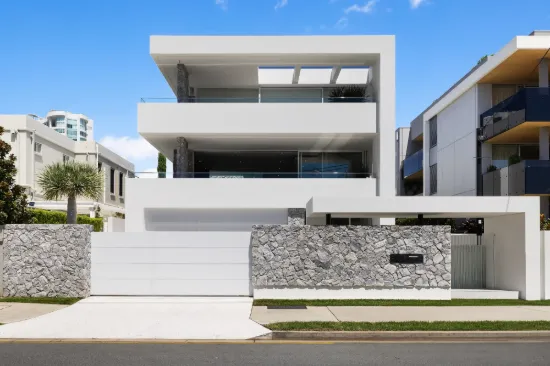 Contemporary Main Beach Mansion Crafted with Precision